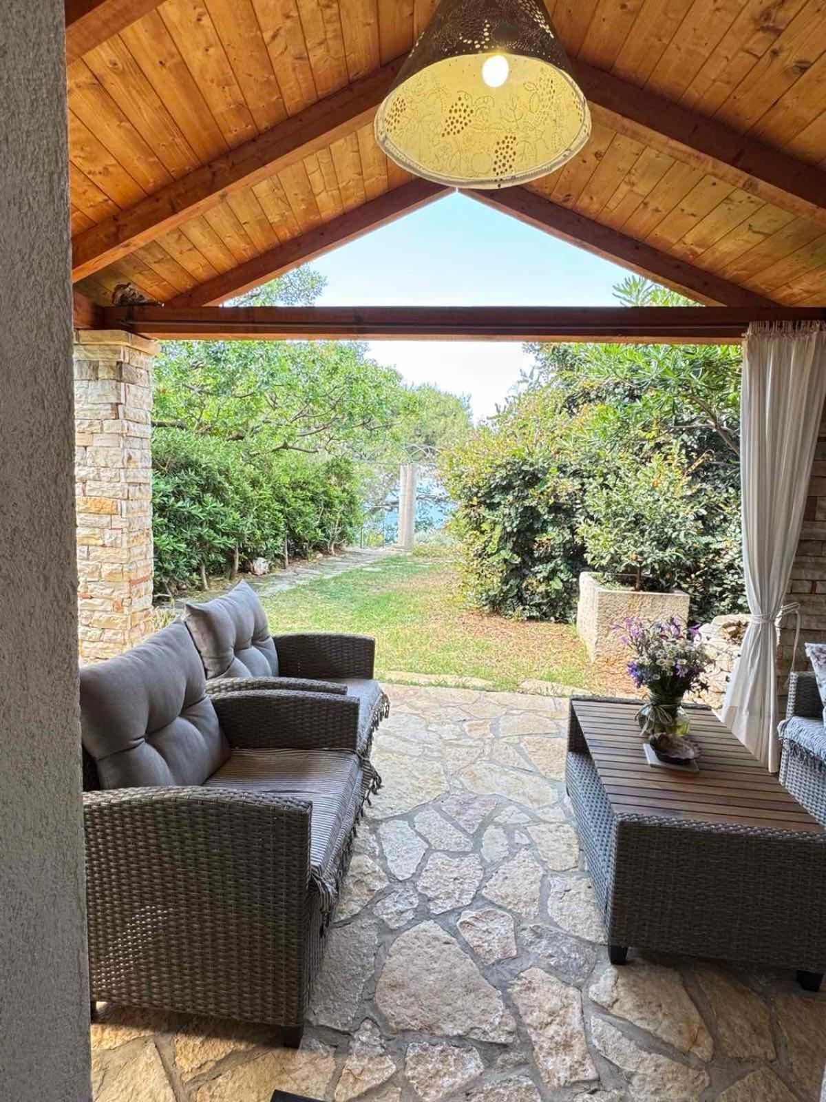House Dobrila Βίλα Igrane Εξωτερικό φωτογραφία